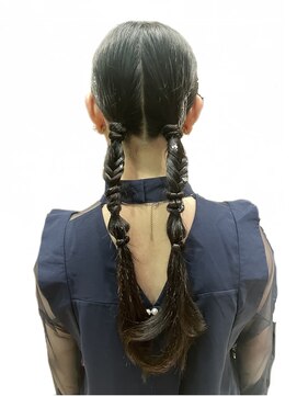 ビューティック ハラジュク(Hair&Make Beautique Harajuku) タイトツインテールアレンジ