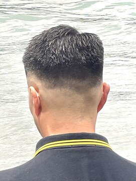 ヨシザワインク プレミアム 横浜 桜木町店(YOSHIZAWA Inc. PREMIUM) アップバングスキンフード