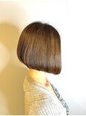 20代30代大人可愛い小顔ショートボブ前下がりショート