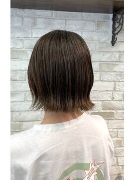 クロエ バイ ラヴィズム(CLOE by LUVISM) カット、イルミナカラー