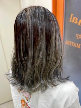 エターナルバイマティーナ(Eternal by MATINA) 【バレイヤージュシルバーグレージュ】20代30代40代50代