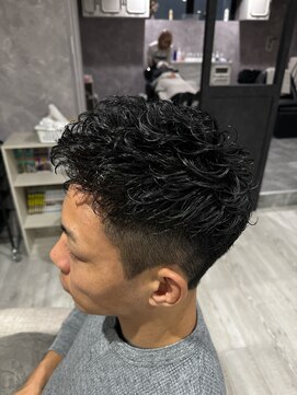 アルカナ(Arcana) スペインカール/刈り上げ/メンズカット/メンズパーマ/眉カット