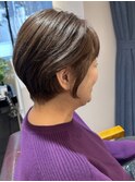 40代50代大人丸みショートカット根元パーマオリーブベージュ