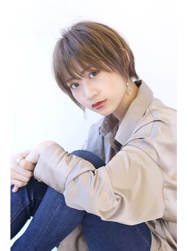 オーロ 西大寺店(ORO) ベージュショートヘア