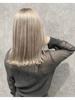 アンダーバーホワイト 泉佐野店(_WHITE)&nbsp;☆ケアブリーチ　ダブルカラー　ハイライト　イルミナ