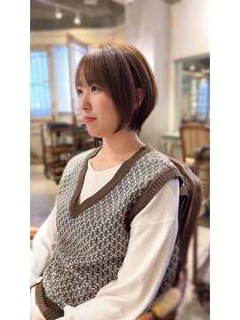 髪質改善と縮毛矯正の専門店 サンティエ(scintiller) 大人綺麗な小顔襟足スッキリショートボブ　30代40代50代