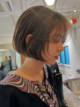 一人一人の髪質にあわせて一番最適なトリートメントをご提案！ブリーチやカラー毛でも信じられない艶髪へ！