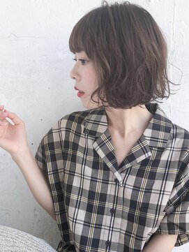 ルティア 池袋(Lutia) 切りっぱなしボブ 暗髪