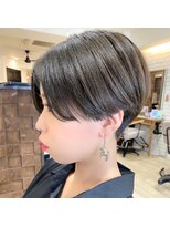 フラミューム 恵比寿(flammeum)&nbsp;ミヤザキスタイル　　ナチュラルハンサム刈り上げショート