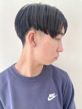 フォーク FOLK 【FOLK】大人気コンマヘア☆ツーブロックセンターパート♪