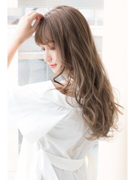 アフロート ギンザ(AFLOAT GINZA) AFLOAT明日香のウェーブ巻き ニュアンスカラー レイヤーロング