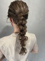 ウィロウ(WILLOW)&nbsp;2022SS/ hairmakeWILLOW　ポニー編み