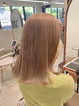 ナル(nalu.) ベージュカラー / ケアブリーチ / 切りっぱなし