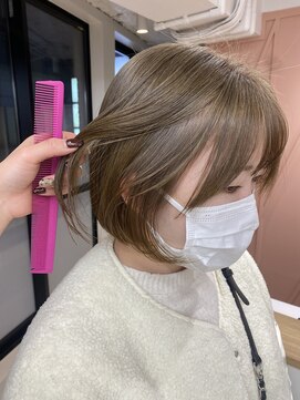 ユニバーストーキョー 池袋東口店(universe tokyo) honey beige 〇