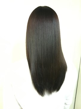 トゥーエイト(Two8) サラ艶ストレート