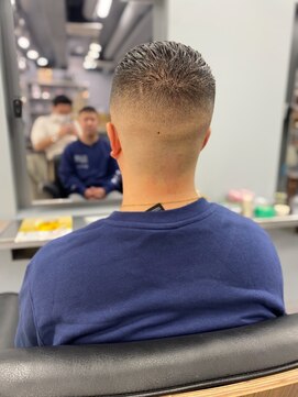 アイコン ブルー メンズ(I-CON #blue MEN'S) ☆ハイフェード☆バーバースタイル☆【池袋フェード】