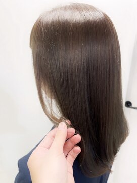 アントワープトーキョー(antwerp TOKYO) 酸性ストレート髪質改善縮毛矯正白髪染めハイライト水光肌カラー