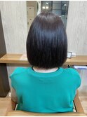 うつむいてもフォルムの崩れないボブ！
