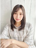 内巻きワンカールのレイヤースタイル
