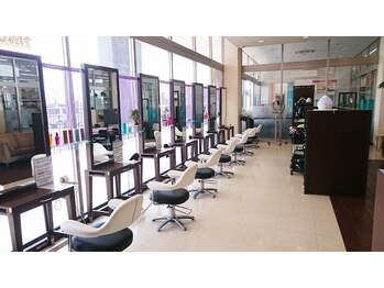 ハートフルアンドビューティー 川島店(Heartful&Beauty)の写真/お買い物の合間にリフレッシュ！ベイシア川島インター店で駐車場あり◎お子様からご年配の方まで大歓迎♪