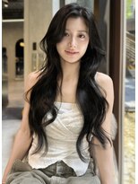 シティ オモテサンドウ(CITY omotesando)&nbsp;顔周りレイヤー×暗髪ロング tr