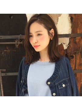 マグノリア(MAGNOLIA) 外ハネMIXニュアンスくびれミディ