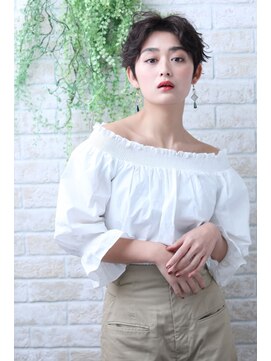 ソア 武蔵小杉(SOAR) モードな３Dカラーのミニマムボブノットヘアonジグザグバング