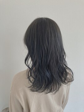 オーシー 四ツ井店(O'sea) くすみカラー