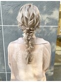 くるりんぱ編みおろしヘアアレンジ