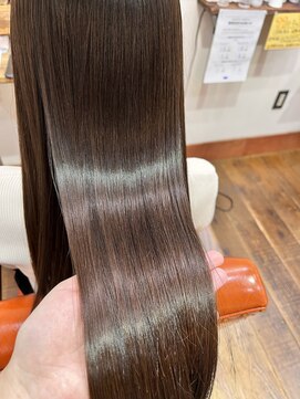 ル コワン ククー(Le coin coucou) 酸性ストレート