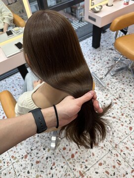 ボタン シブヤ(VOTAN SHIBUYA) 韓国ヘア/艶感カラー/透け感カラー/くびれヘア/グレージュ