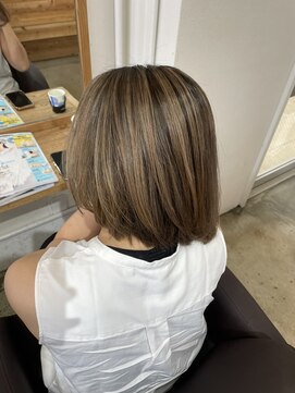 エイト オキナワ 沖縄新都心店(EIGHT okinawa) ナチュラルバレイヤージュカラー