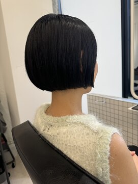 ヌーヴェル(nouvelle) 丸みショートボブ