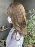 シルキーベージュ
