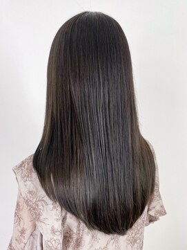 アイティーバイアルバム 藤沢店(IT by ALBUM) 美髪韓国ヘア顔周りレイヤーロング_ba541151