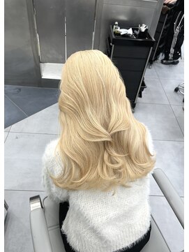 トゥルークリエイション 渋谷(True Creation) 巻き髪が映える！ブランドカラー