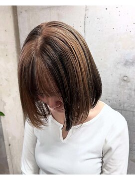 フラット(FLAT) ブロックカラー×ボブ