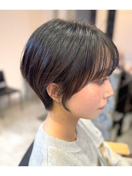 プリームヘアーホワイト(Pleame hair WHITE) コンパクトショート