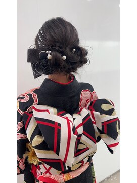 リーホリエ(Lee Horie) 成人式にもおすすめ!ヘアセット【MOMOKA】