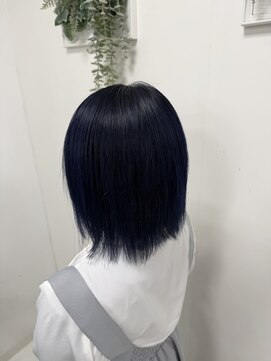 ネイビーブルー