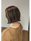 デザインカラーがかわいいボブスタイル