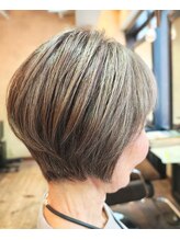 エルアール コウベ(LR KOBE)&nbsp;超高濃度水素ケアカラー立体ショートボブ　【40代50代60代】