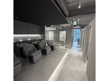 ソロ(solo)の雰囲気（神戸SALOWINの店内）