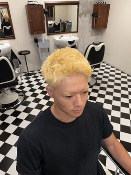 フランクス バーバー ウエストトウキョウ 吉祥寺店(FRANK’S BARBER WEST TOKYO) リバースセンターパートニュアンスパーマニュアンスウルフダウR