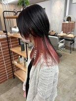 モコヘアーフロール(MOCO hair flor)&nbsp;暗髪ピンクインナー×顔まわりレイヤーウルフ