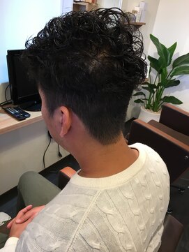 ナトゥーアベーネヘア(Natur Bene hair) メンズ刈り上げパーマ