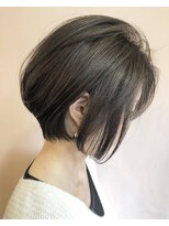 ヴィークス ヘア(vicus hair)&nbsp;くびれショート×オリーブグレージュ by田渕英和