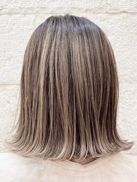 ティンク 大船(Tink) 切りっぱなし×ハイライト