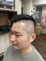 コダマ 大泉学園店(KODAMA)&nbsp;個性爆発！サイドパートスタイル/ツーブロック/刈り上げ/メンズ