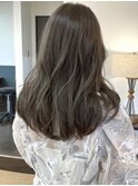 グレージュカラー ロングヘア